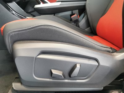2025 BMW X1 — миниатюра 53