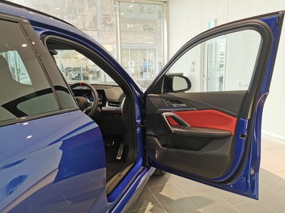 2025 BMW X1 — миниатюра 26