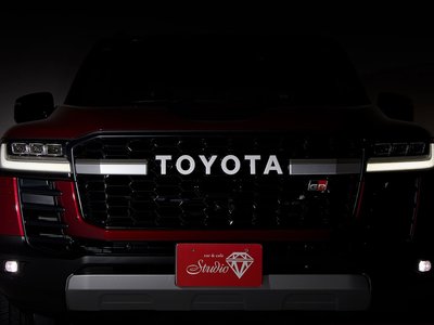TOYOTA LAND CRUISER 300 - 6