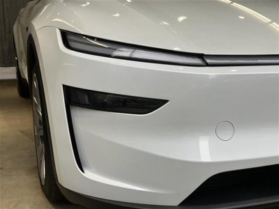 صورة 9 لـ 2025 Tesla MODEL Y