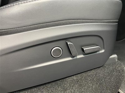 2025 Tesla MODEL Y — миниатюра 22