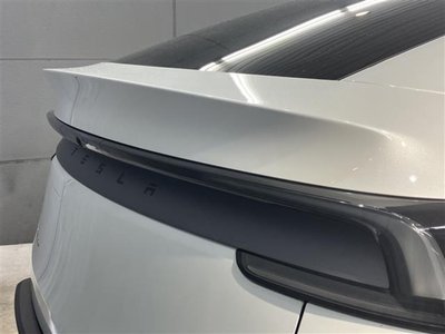 2025 Tesla MODEL Y — миниатюра 19