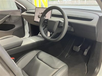 2025 Tesla MODEL Y — миниатюра 20