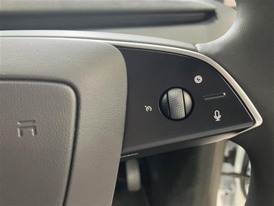 2025 Tesla MODEL Y — миниатюра 31