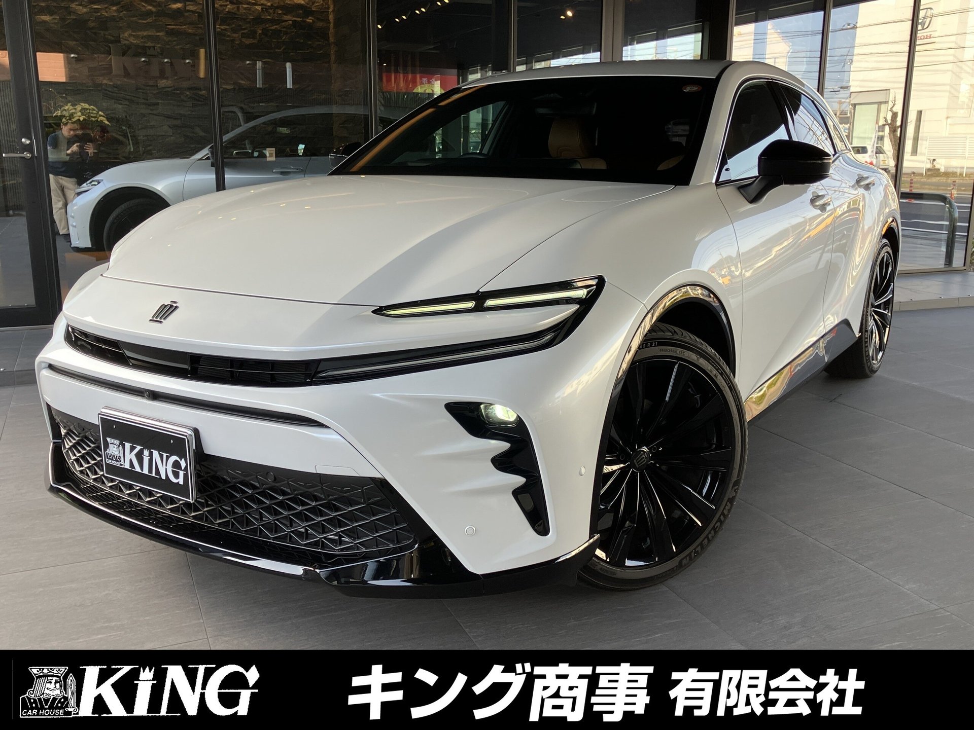 TOYOTA CROWN SPORT - View 1