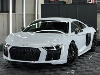 AUDI R8 - 4