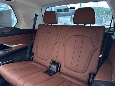 2023 BMW X7 缩略图 32