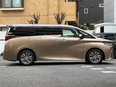 TOYOTA ALPHARD - 3