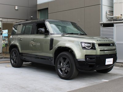 LAND ROVER DEFENDER - 10