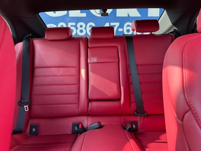 صورة مصغرة 35 لـ 2025 Lexus IS