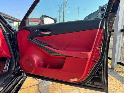 صورة مصغرة 59 لـ 2025 Lexus IS