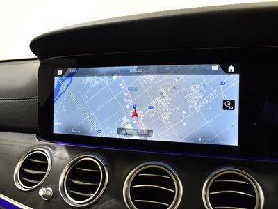 MERCEDES-BENZ E-CLASS - 8