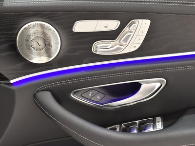 MERCEDES-BENZ E-CLASS - 7