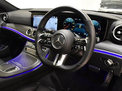 MERCEDES-BENZ E-CLASS - 2