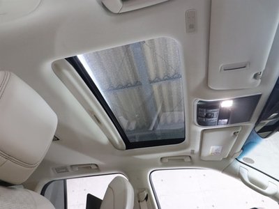 TOYOTA LAND CRUISER 300 - 8