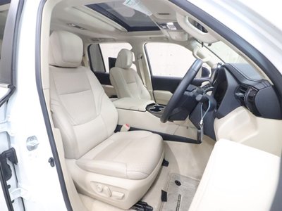 TOYOTA LAND CRUISER 300 - 5