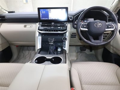 TOYOTA LAND CRUISER 300 - 4