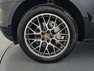 2016 Porsche MACAN — фото 6