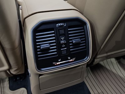 2016 Porsche MACAN — миниатюра 25