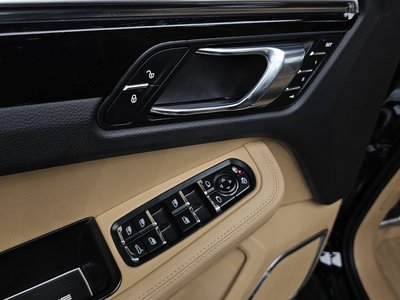 2016 Porsche MACAN — миниатюра 23