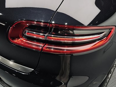 2016 Porsche MACAN — фото 10