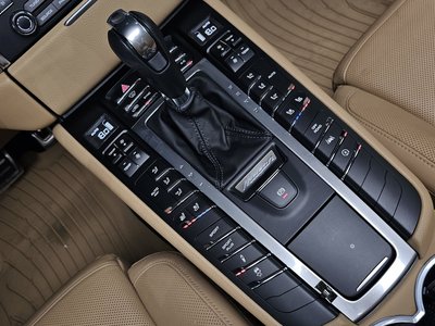 2016 Porsche MACAN — миниатюра 12