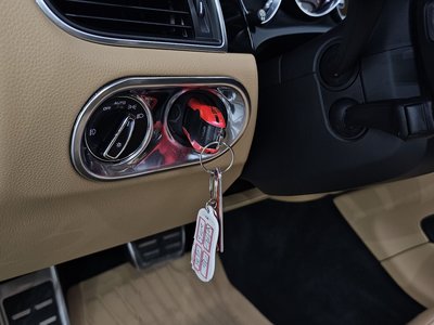 2016 Porsche MACAN — миниатюра 24