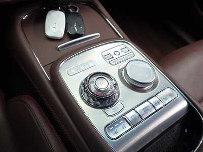صورة 9 لـ 2022 Genesis G90 (RS4)