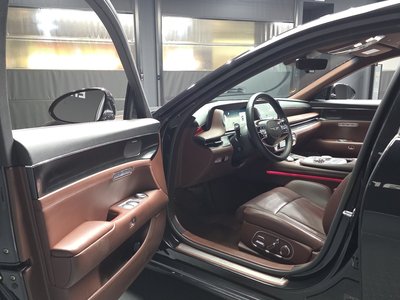 صورة 10 لـ 2022 Genesis G90 (RS4)