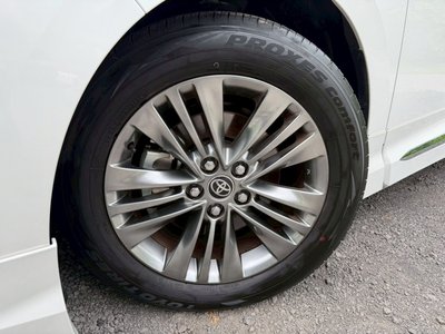 TOYOTA ALPHARD - 9