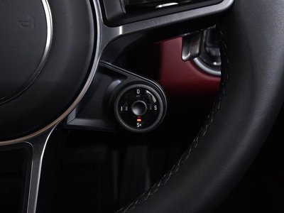 صورة مصغرة 27 لـ 2025 Porsche 718
