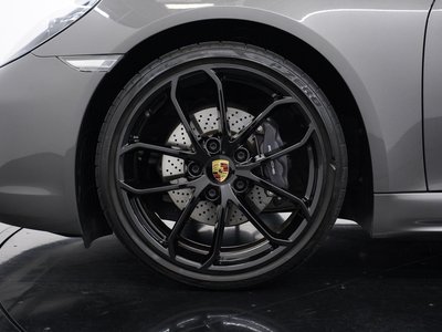 صورة 5 لـ 2025 Porsche 718