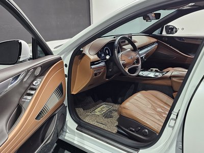 GENESIS G80 (RG3) - 10