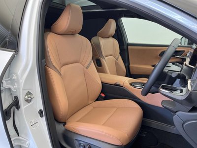 صورة 6 لـ 2024 Toyota CROWN SPORT