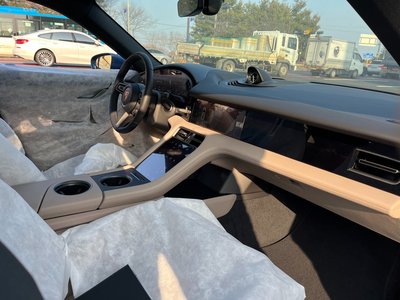 PORSCHE TAYCAN - 7