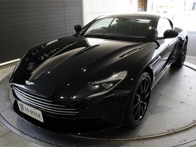 ASTON MARTIN DB11 - 3