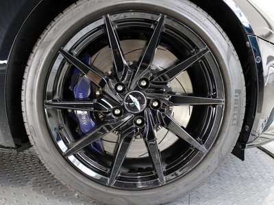 ASTON MARTIN DB11 - 10