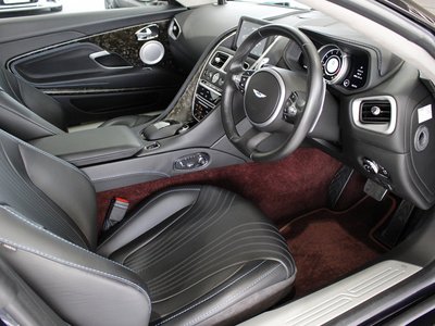 2017 Aston Martin DB11 photo 16