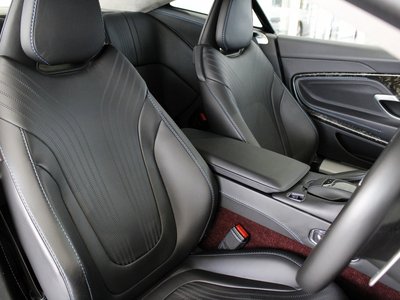 2017 Aston Martin DB11 photo 17