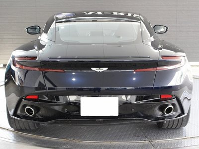 2017 Aston Martin DB11 photo 14