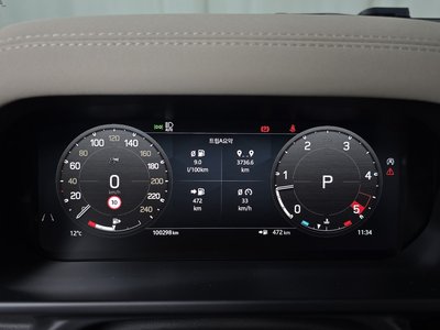 LAND ROVER DEFENDER - 8