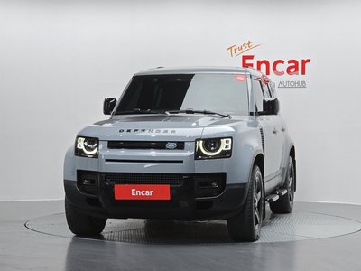 LAND ROVER DEFENDER - 2