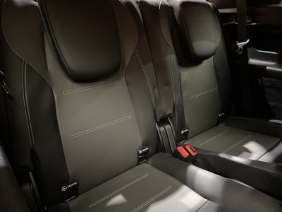 MERCEDES-BENZ GLB - 7