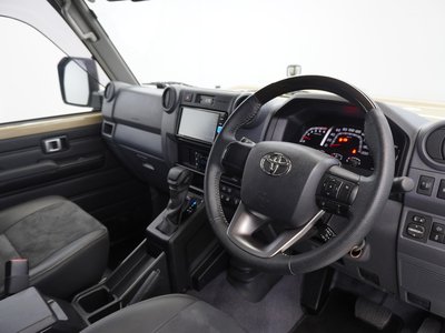 صورة مصغرة 49 لـ 2024 Toyota LAND CRUISER 70