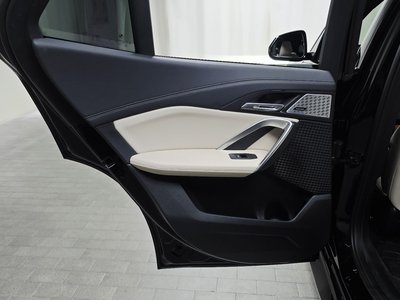 2024 BMW IX2 缩略图 20