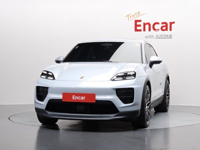 PORSCHE MACAN - 2