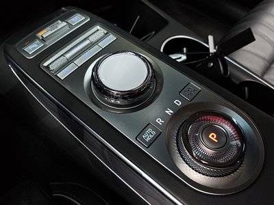 صورة مصغرة 12 لـ 2023 Genesis GV70