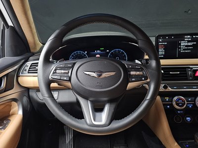 2022 Genesis THE NEW G70 thumbnail 12