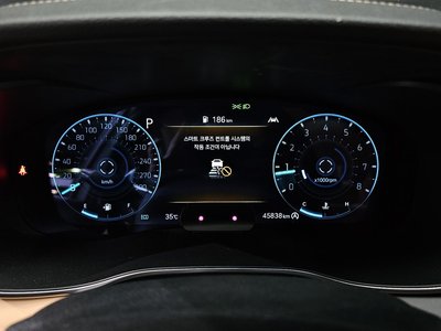 صورة 8 لـ 2022 Genesis THE NEW G70