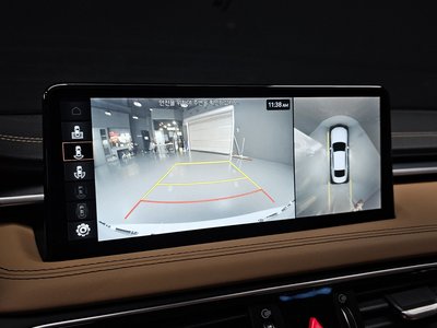 2022 Genesis THE NEW G70 thumbnail 14